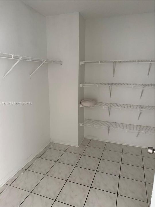 En Renta: $3,800 (4 camas, 3 baños, 2146 Pies cuadrados)