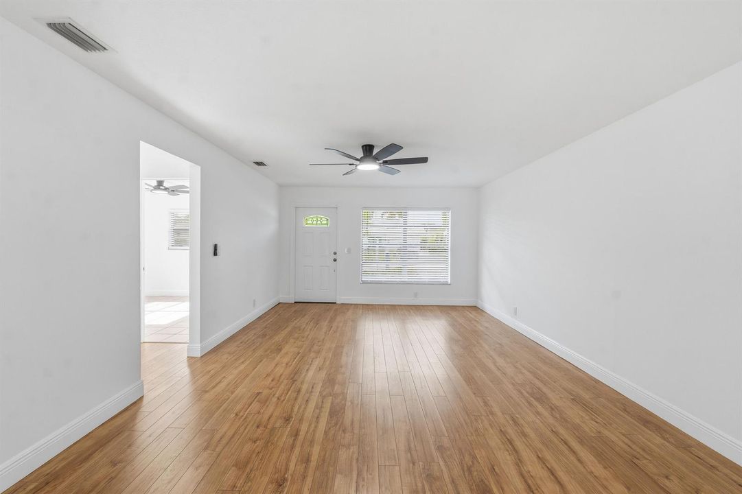 3379 NW 63rd St_021