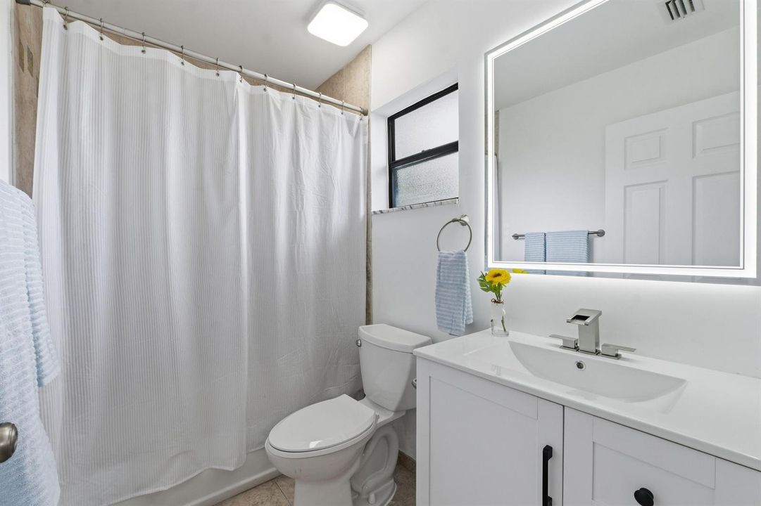 3379 NW 63rd St_038