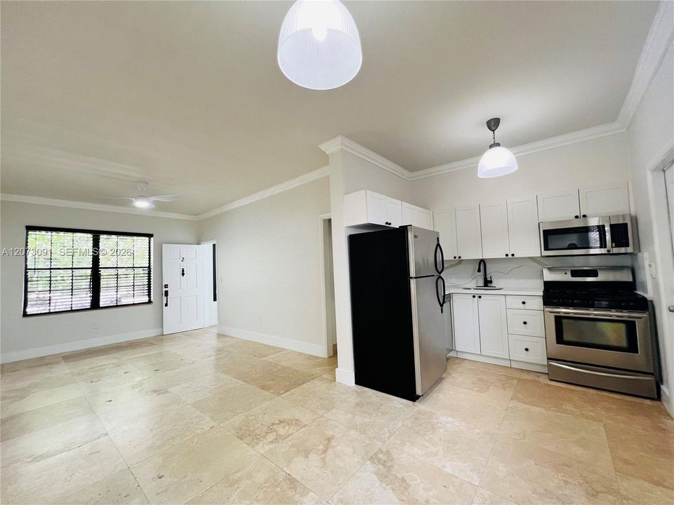 В аренду: $3,650 (2 спален, 1 ванн, 1075 Квадратных фут)