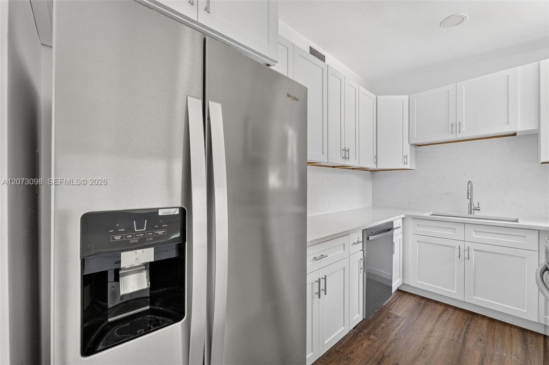 For Sale: $524,999 (4 beds, 2 baths, 1607 Square Feet)