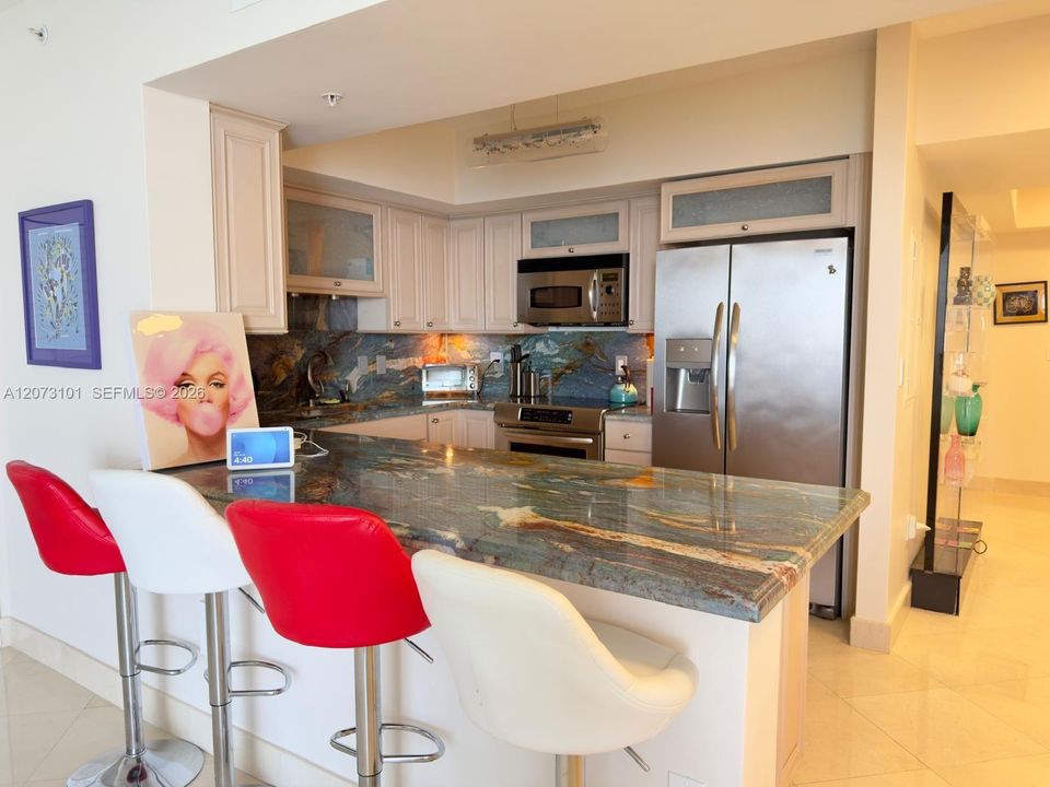 For Rent: $6,000 (2 beds, 2 baths, 1266 Square Feet)