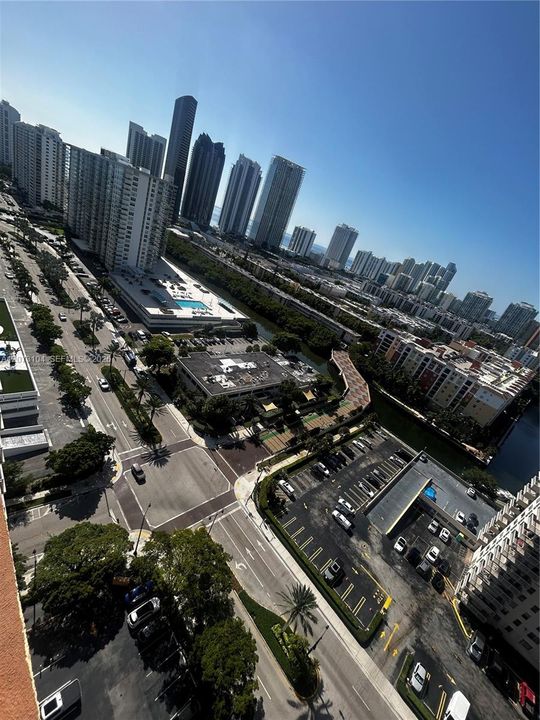 En Venta: $279,000 (1 camas, 1 baños, 943 Pies cuadrados)