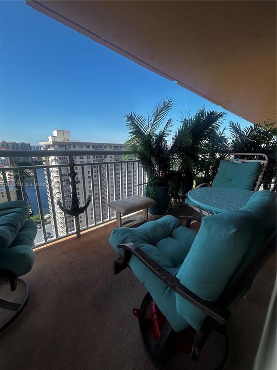 En Venta: $279,000 (1 camas, 1 baños, 943 Pies cuadrados)