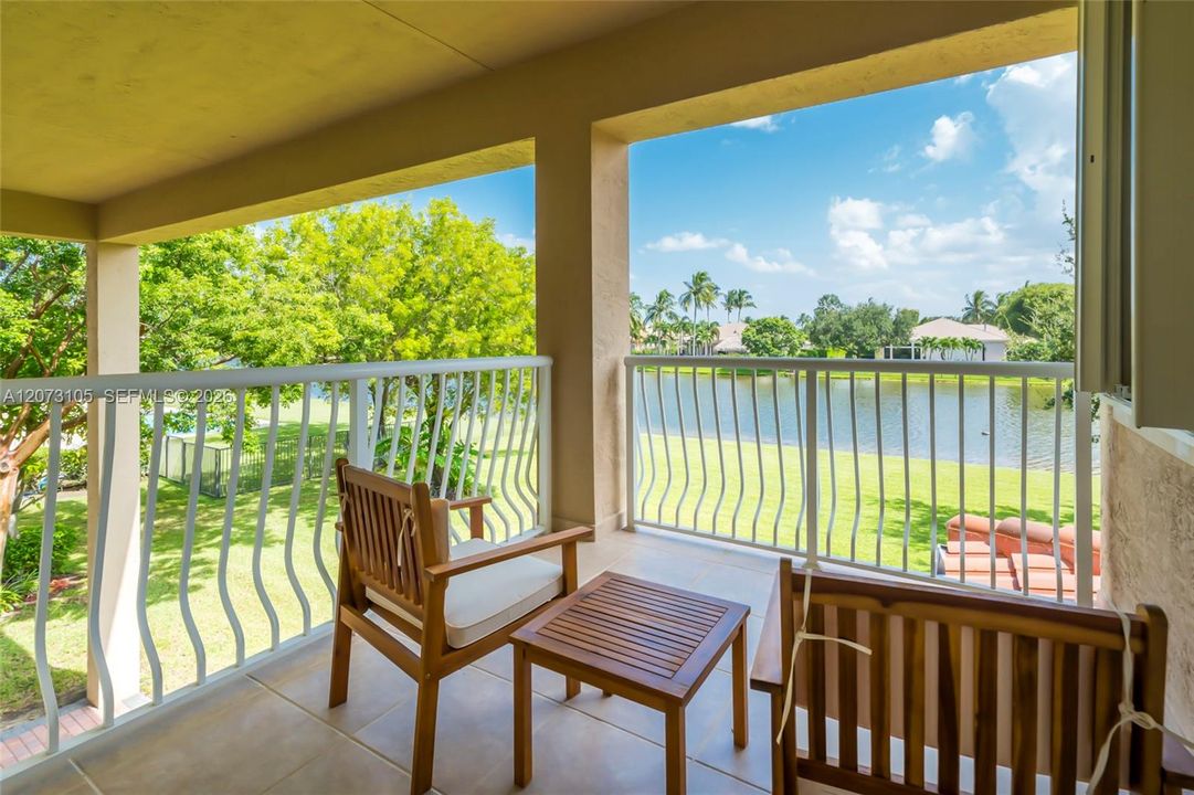 For Sale: $1,745,000 (6 beds, 4 baths, 4287 Square Feet)