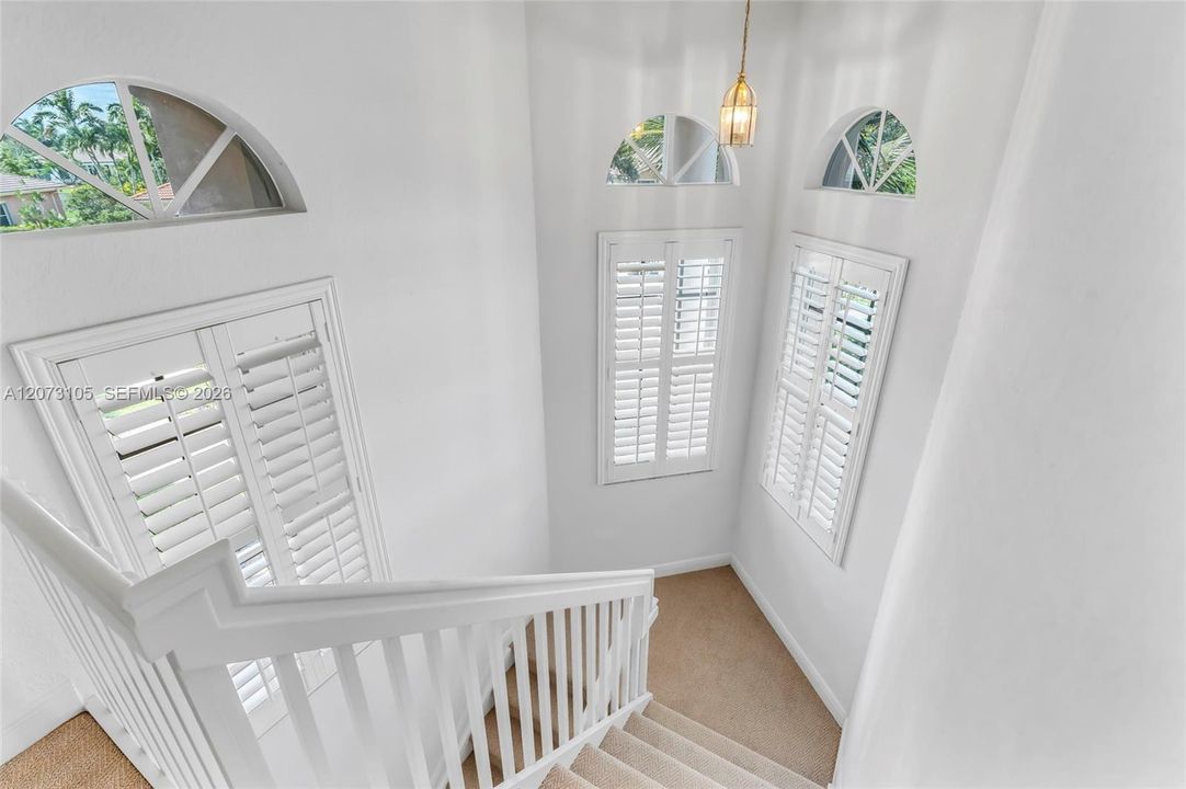 For Sale: $1,745,000 (6 beds, 4 baths, 4287 Square Feet)