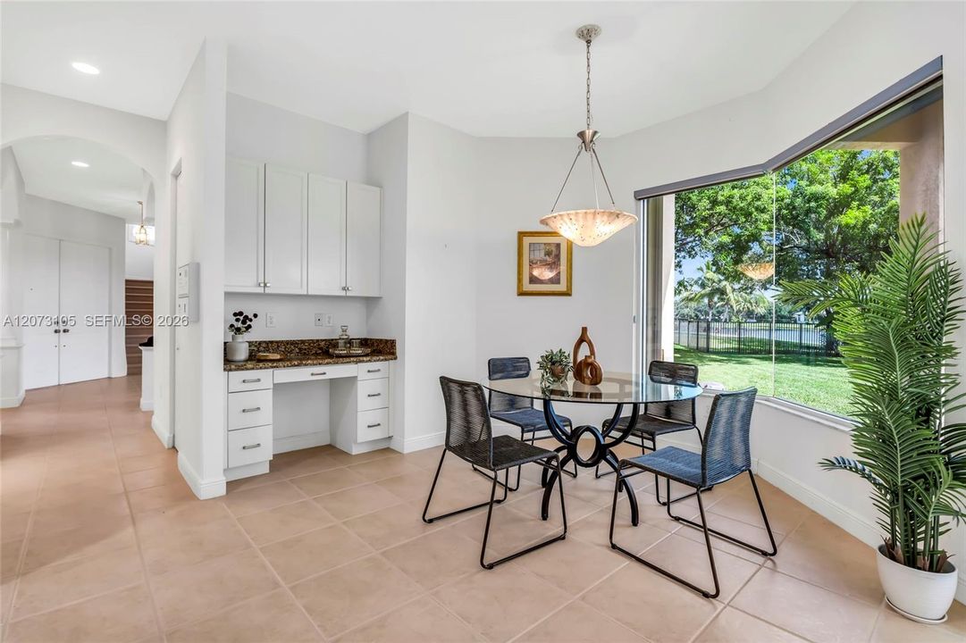 For Sale: $1,745,000 (6 beds, 4 baths, 4287 Square Feet)