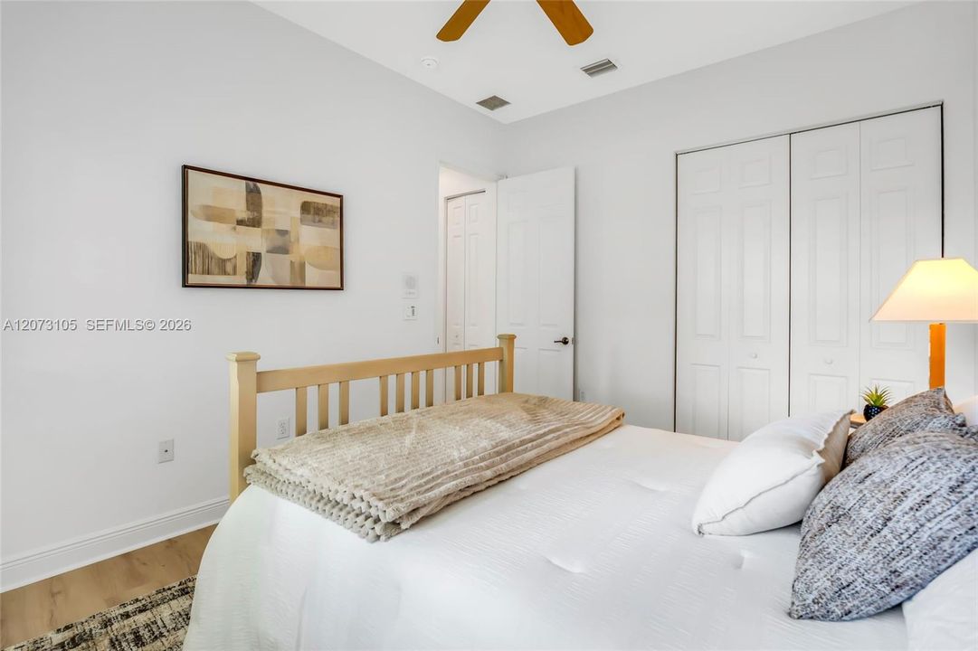 For Sale: $1,745,000 (6 beds, 4 baths, 4287 Square Feet)