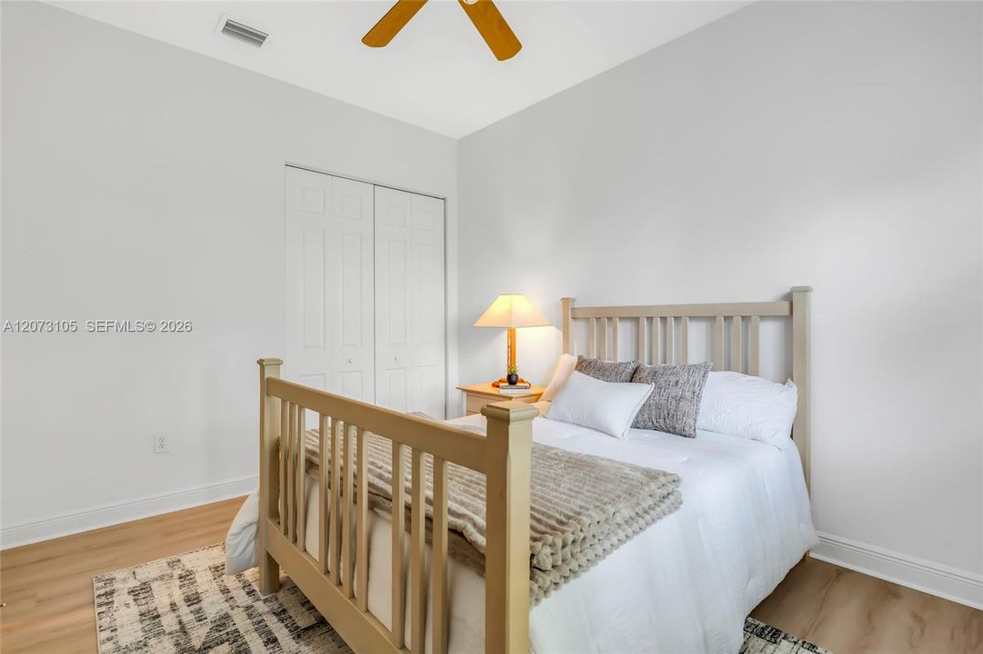 For Sale: $1,745,000 (6 beds, 4 baths, 4287 Square Feet)