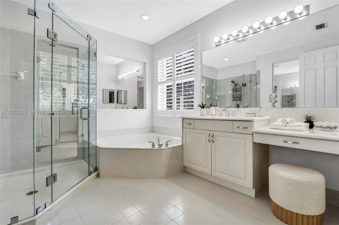 For Sale: $1,745,000 (6 beds, 4 baths, 4287 Square Feet)