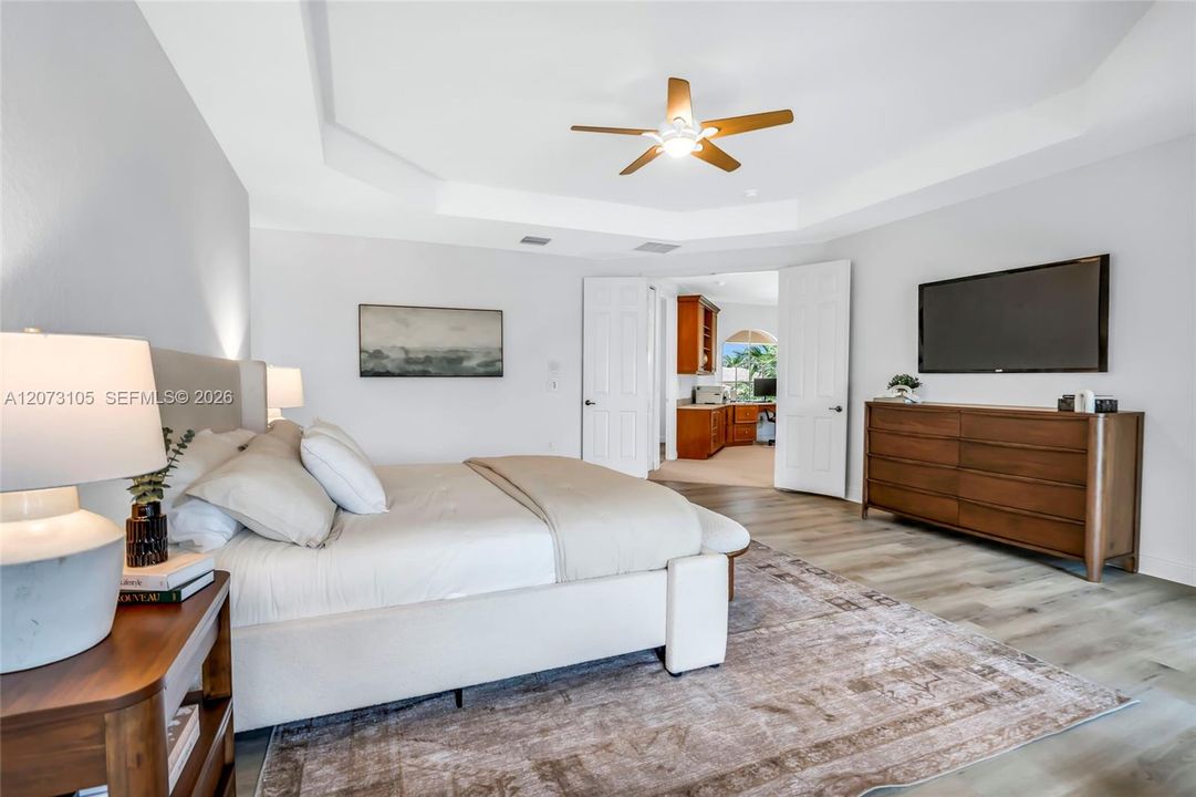 For Sale: $1,745,000 (6 beds, 4 baths, 4287 Square Feet)