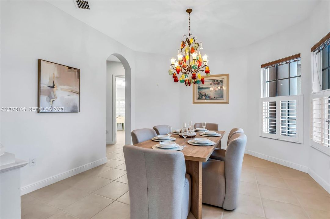 For Sale: $1,745,000 (6 beds, 4 baths, 4287 Square Feet)