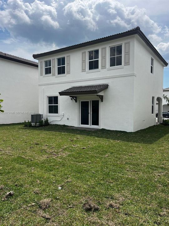 For Rent: $4,250 (4 beds, 2 baths, 2002 Square Feet)