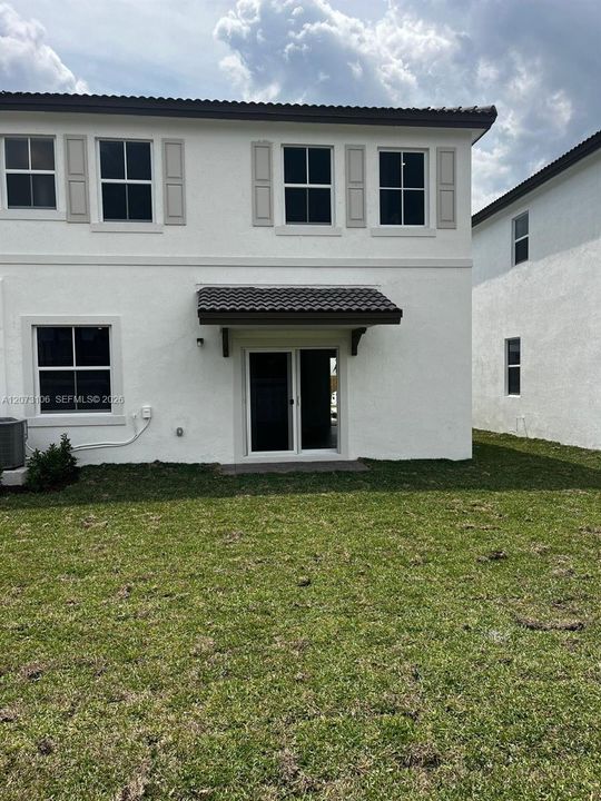 For Rent: $4,250 (4 beds, 2 baths, 2002 Square Feet)