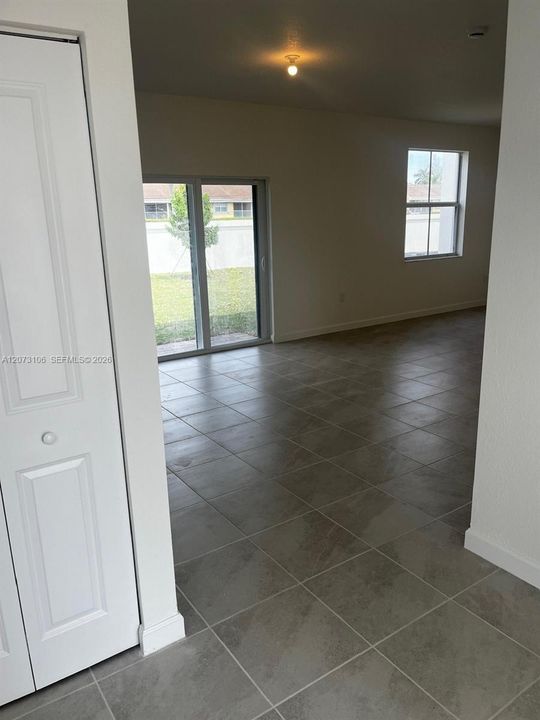 For Rent: $4,250 (4 beds, 2 baths, 2002 Square Feet)