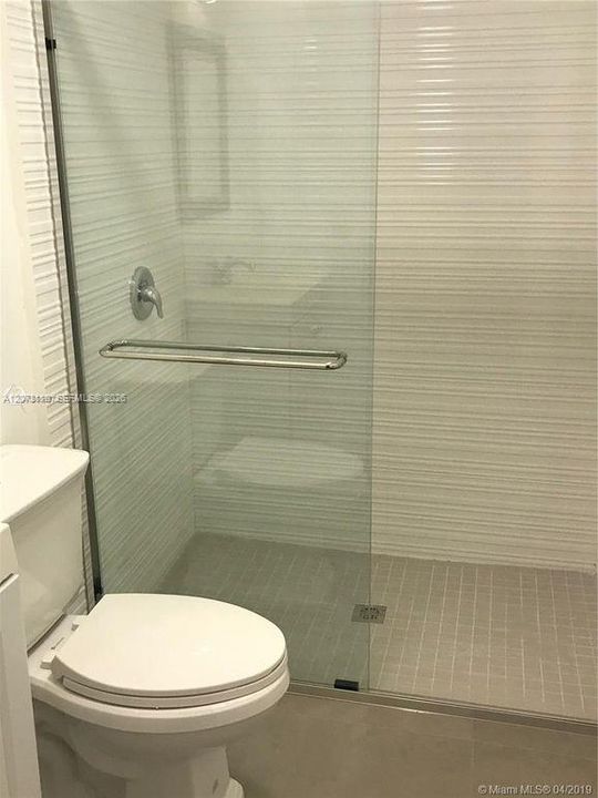For Rent: $1,150 (0 beds, 1 baths, 1386 Square Feet)