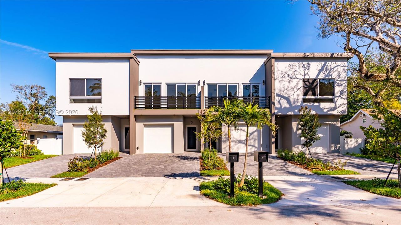 En Venta: $915,000 (3 camas, 2 baños, 1842 Pies cuadrados)