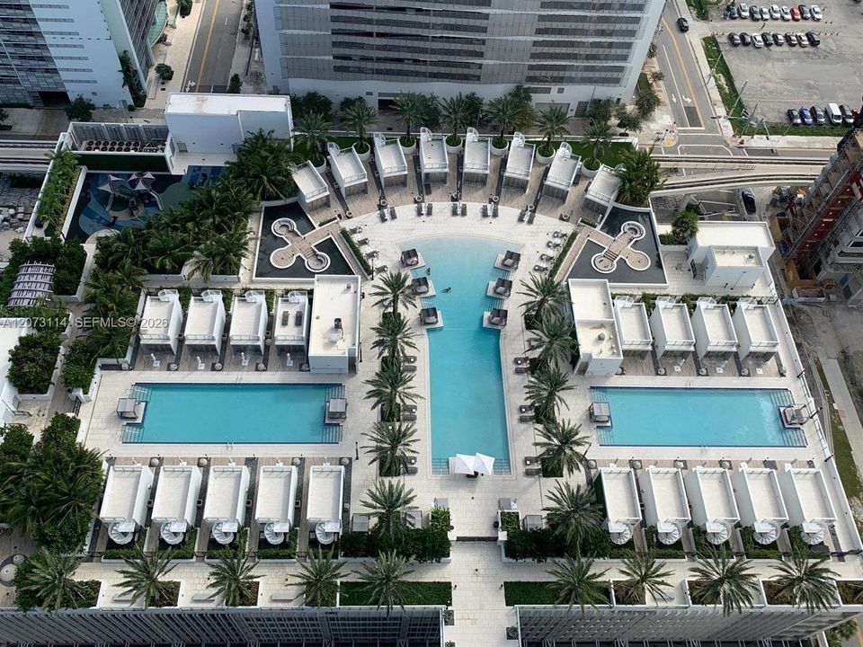 В аренду: $5,500 (2 спален, 2 ванн, 1173 Квадратных фут)