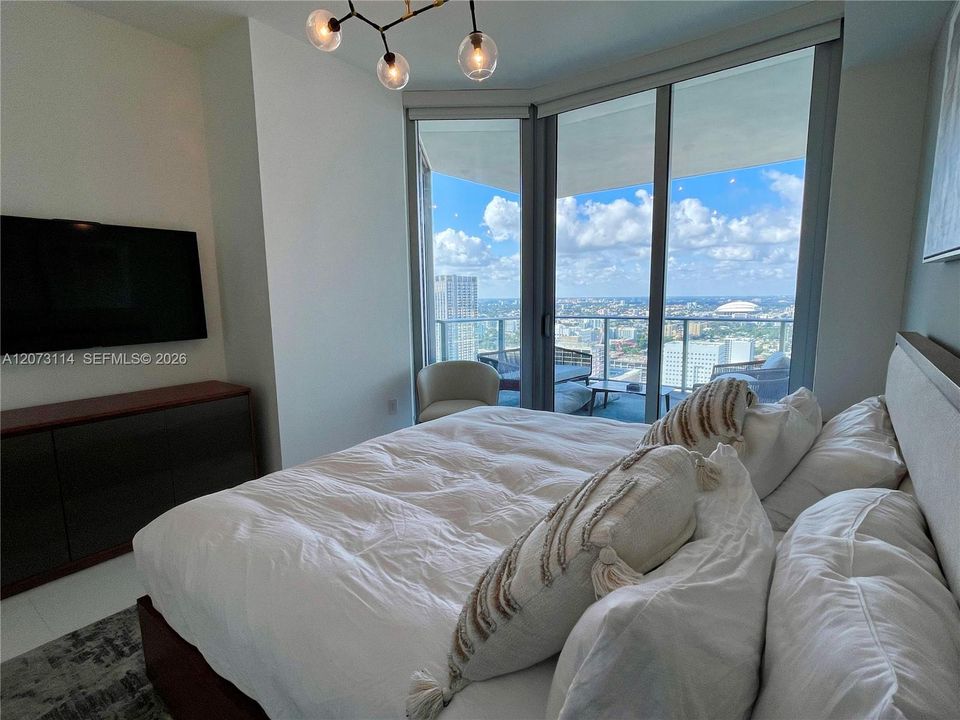 В аренду: $5,500 (2 спален, 2 ванн, 1173 Квадратных фут)