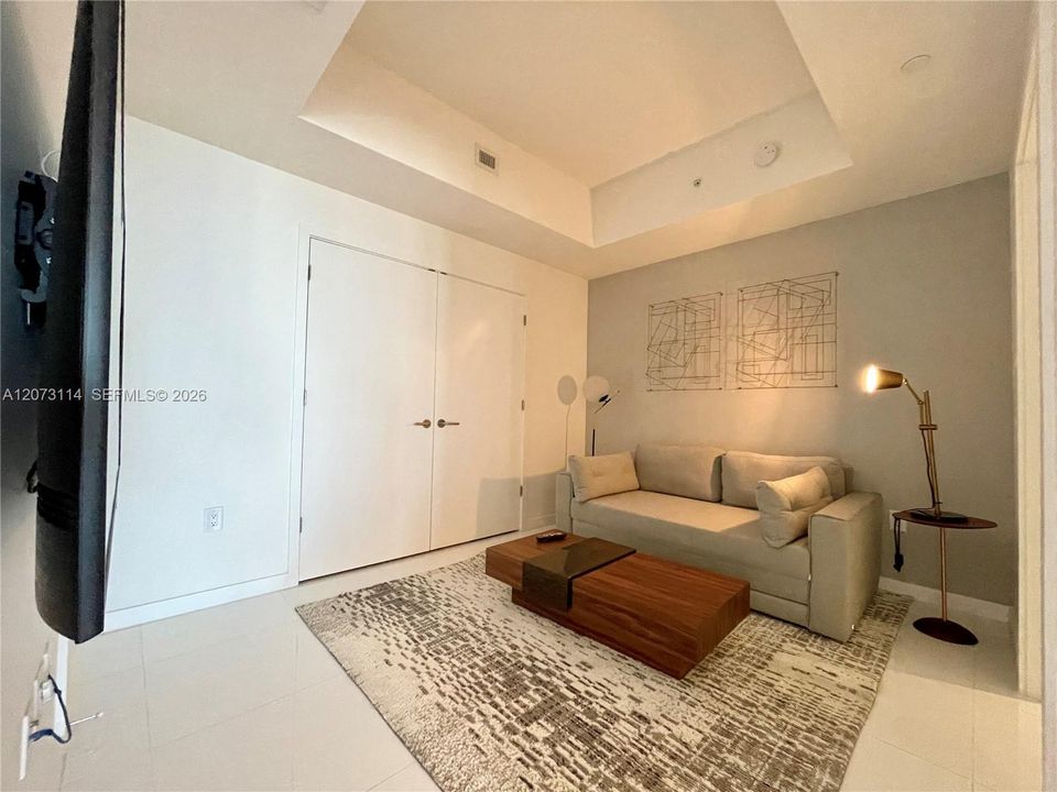 В аренду: $5,500 (2 спален, 2 ванн, 1173 Квадратных фут)