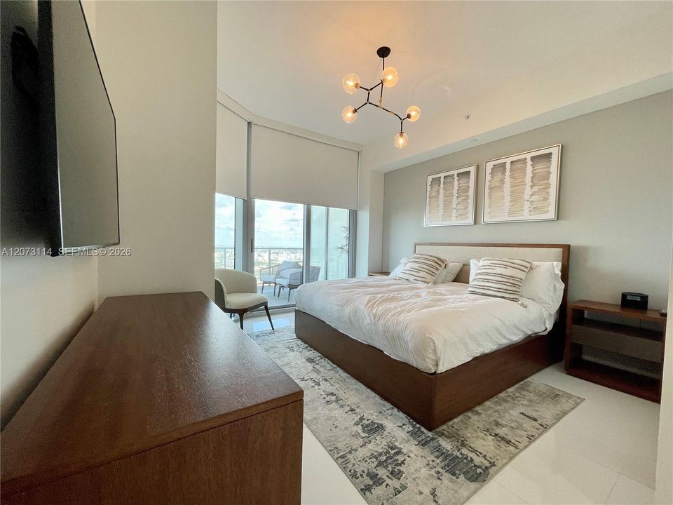 В аренду: $5,500 (2 спален, 2 ванн, 1173 Квадратных фут)