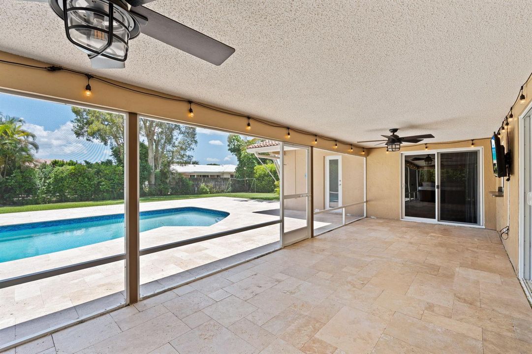 10380 NW 39th Manor