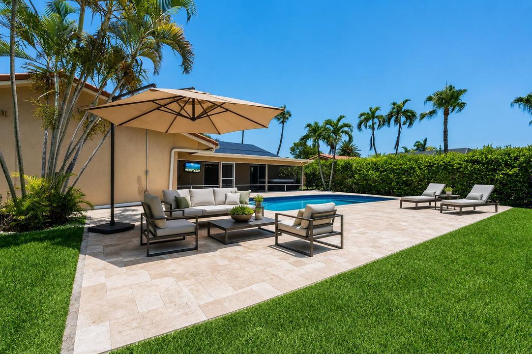10380 NW 39th Manor