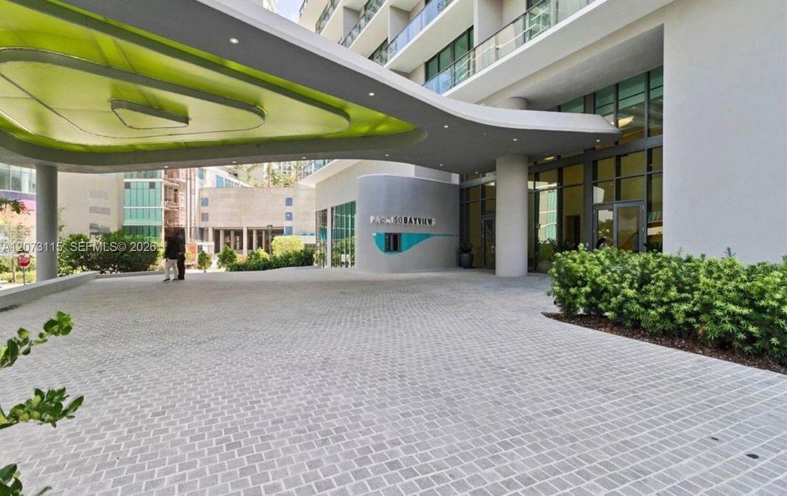 For Rent: $4,500 (2 beds, 2 baths, 1084 Square Feet)