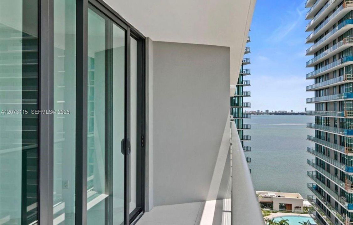 For Rent: $4,500 (2 beds, 2 baths, 1084 Square Feet)