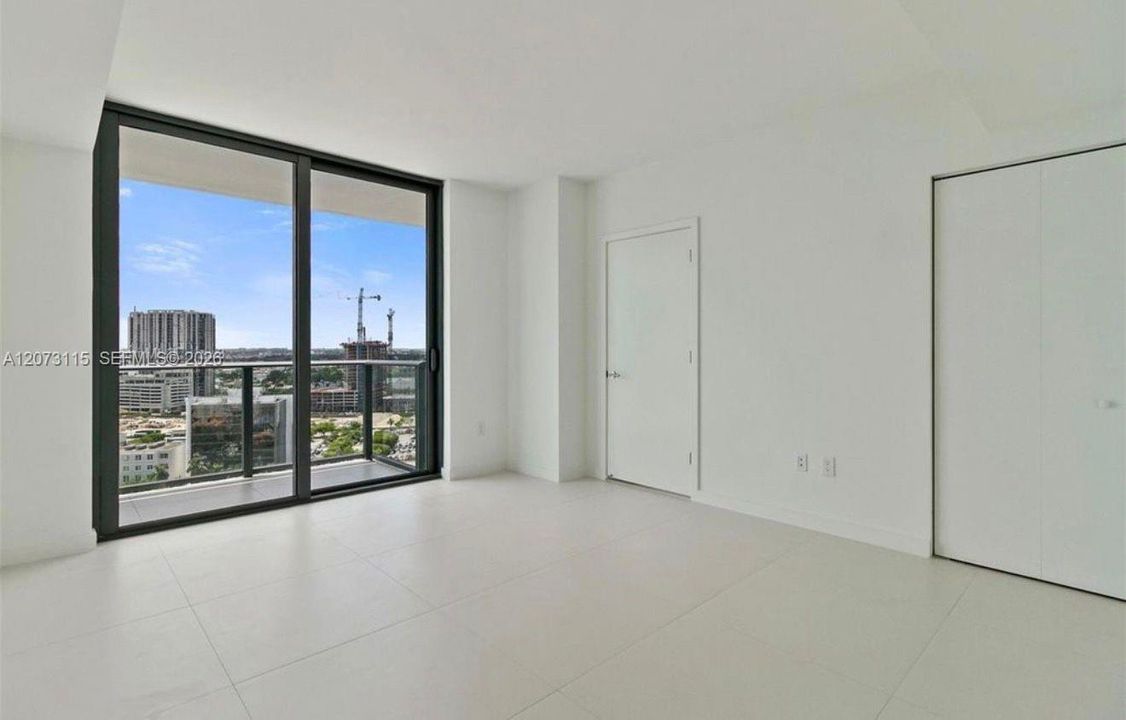 For Rent: $4,500 (2 beds, 2 baths, 1084 Square Feet)