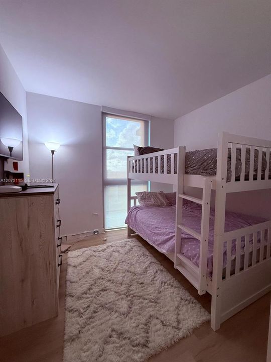 For Rent: $4,500 (2 beds, 2 baths, 1084 Square Feet)