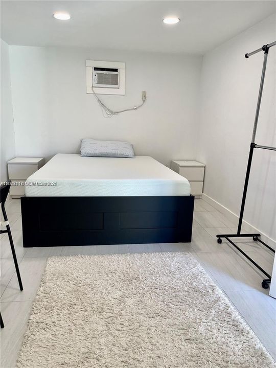 For Rent: $1,500 (1 beds, 1 baths, 500 Square Feet)