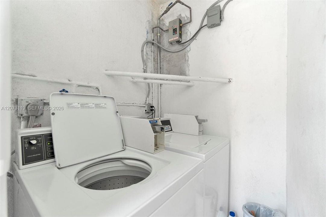 В аренду: $2,300 (2 спален, 1 ванн, 0 Квадратных фут)