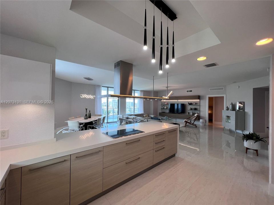 En Venta: $1,077,000 (2 camas, 2 baños, 1962 Pies cuadrados)
