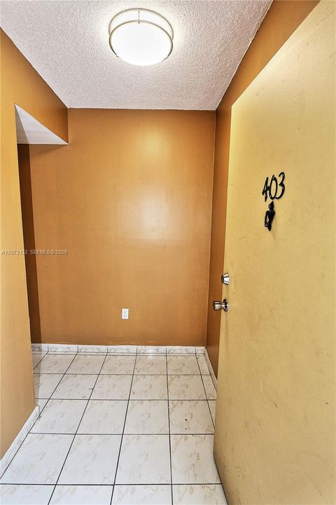 For Sale: $349,900 (3 beds, 2 baths, 1168 Square Feet)