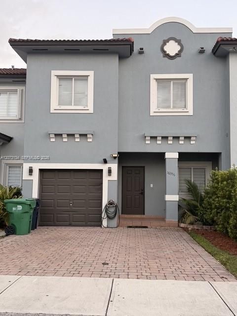 En Renta: $3,400 (4 camas, 2 baños, 1490 Pies cuadrados)