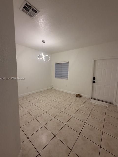 En Renta: $3,400 (4 camas, 2 baños, 1490 Pies cuadrados)