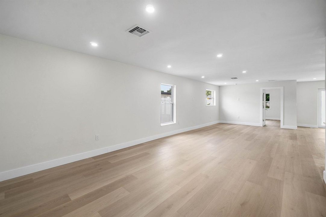 016-325Southwest8thAvenue-DelrayBeach-FL