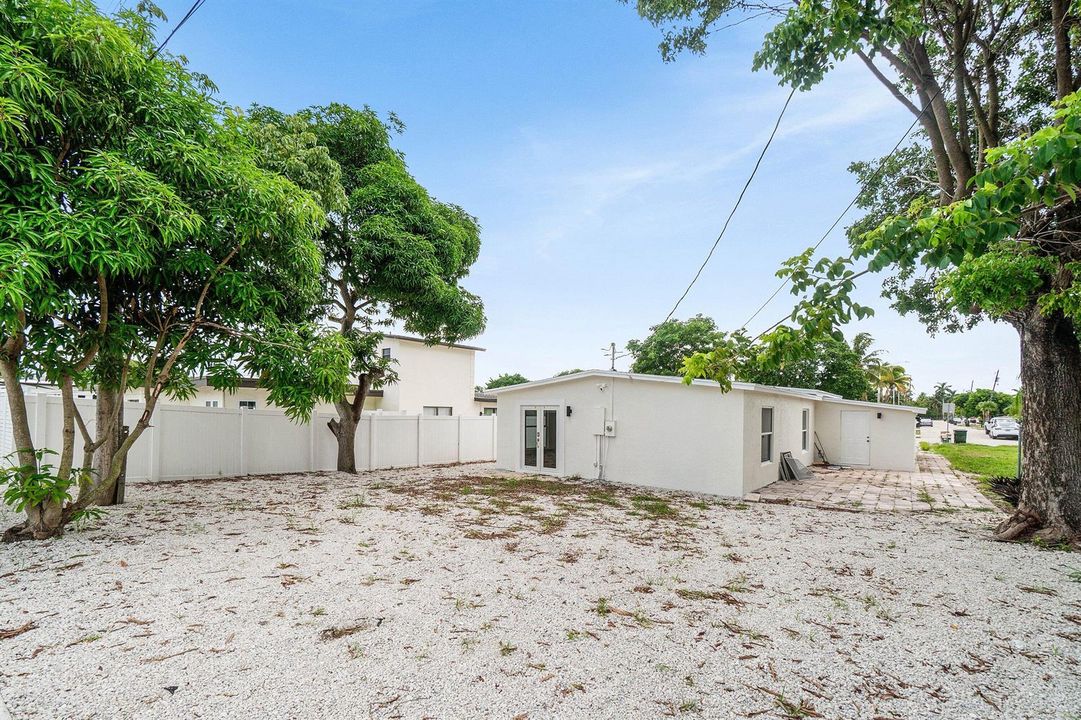 036-325Southwest8thAvenue-DelrayBeach-FL