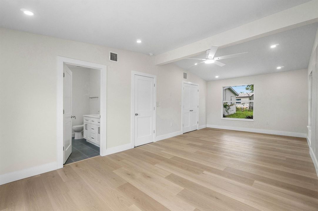 024-325Southwest8thAvenue-DelrayBeach-FL