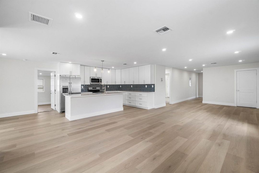 014-325Southwest8thAvenue-DelrayBeach-FL