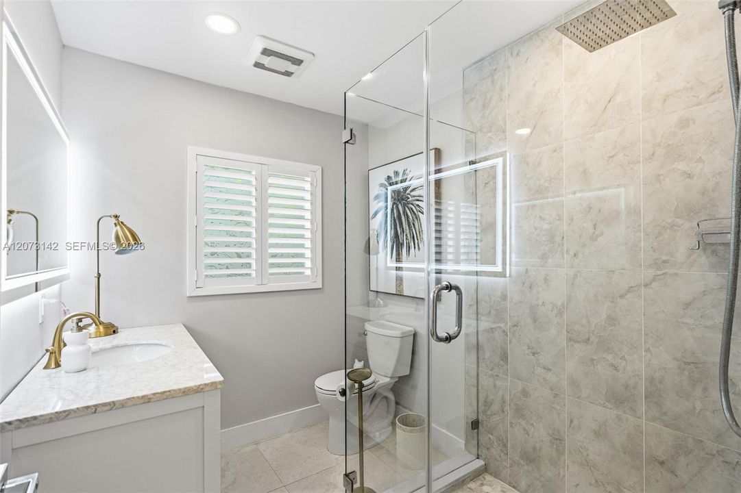 For Sale: $1,995,000 (3 beds, 3 baths, 1985 Square Feet)