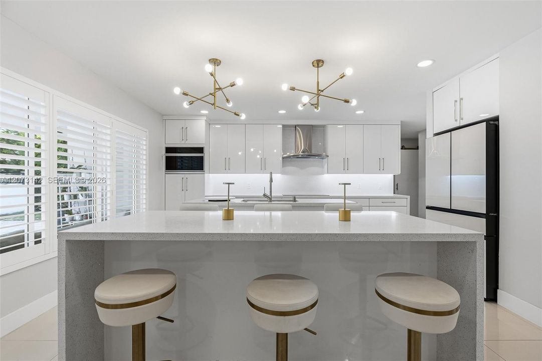 For Sale: $1,995,000 (3 beds, 3 baths, 1985 Square Feet)