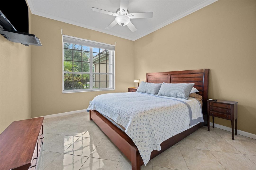 Guest Bedroom 1