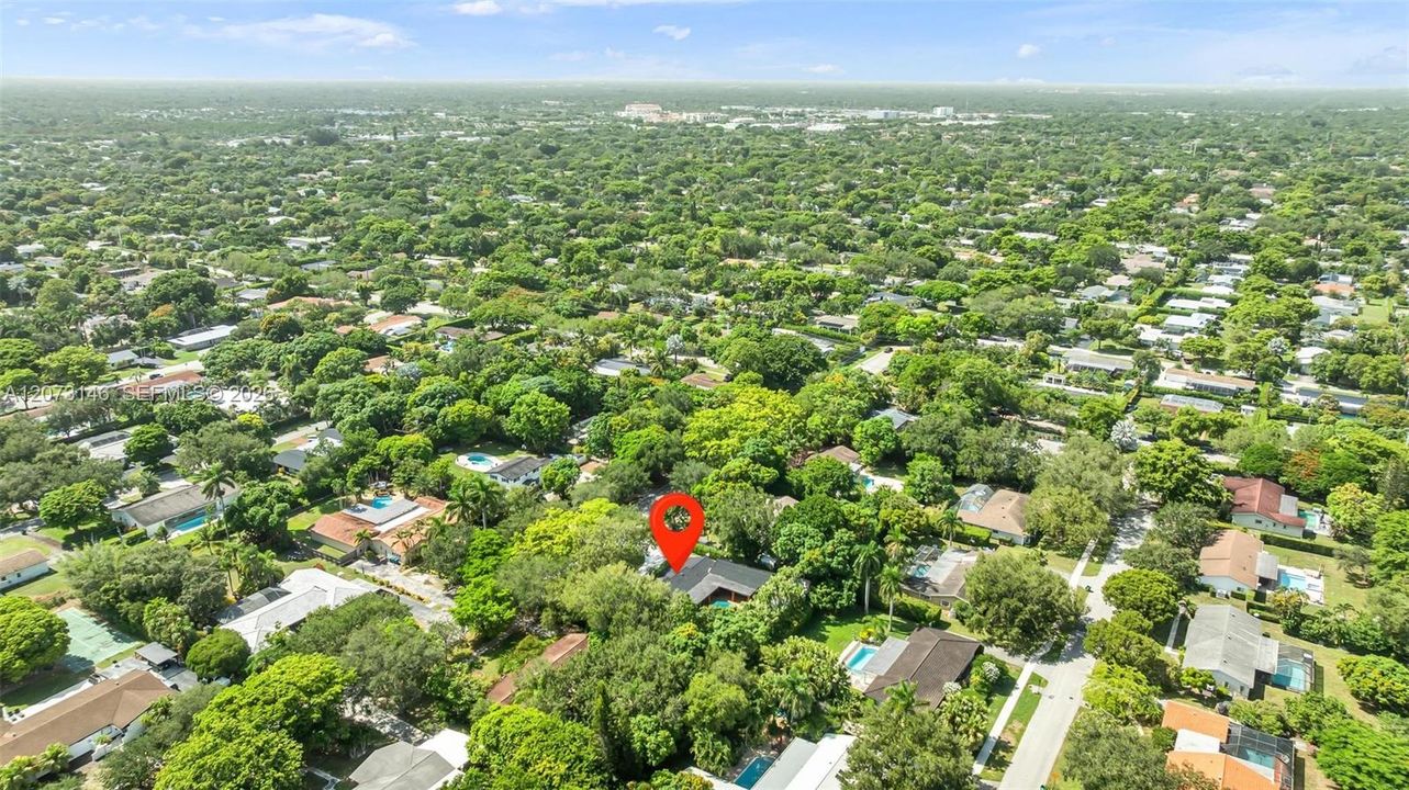 For Sale: $2,350,000 (6 beds, 4 baths, 3467 Square Feet)