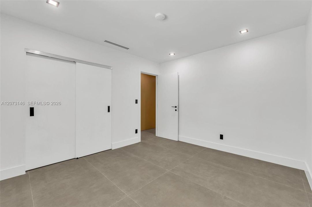 For Sale: $2,350,000 (6 beds, 4 baths, 3467 Square Feet)