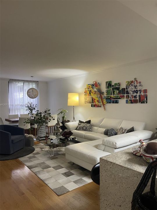 В аренду: $7,900 (3 спален, 2 ванн, 1720 Квадратных фут)
