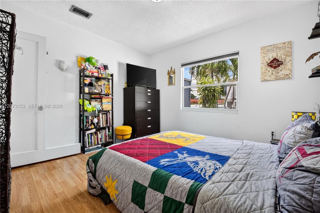 For Sale: $1,150,000 (0 beds, 0 baths, 3304 Square Feet)