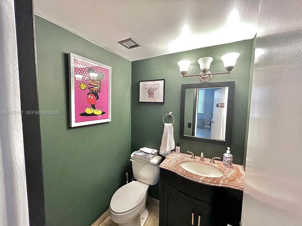 En Venta: $190,000 (1 camas, 1 baños, 844 Pies cuadrados)