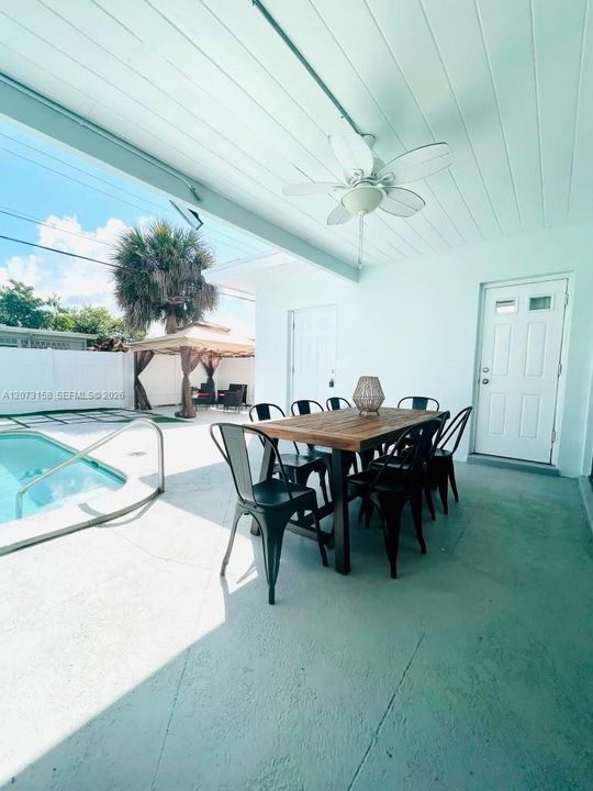 For Rent: $3,800 (3 beds, 2 baths, 1545 Square Feet)